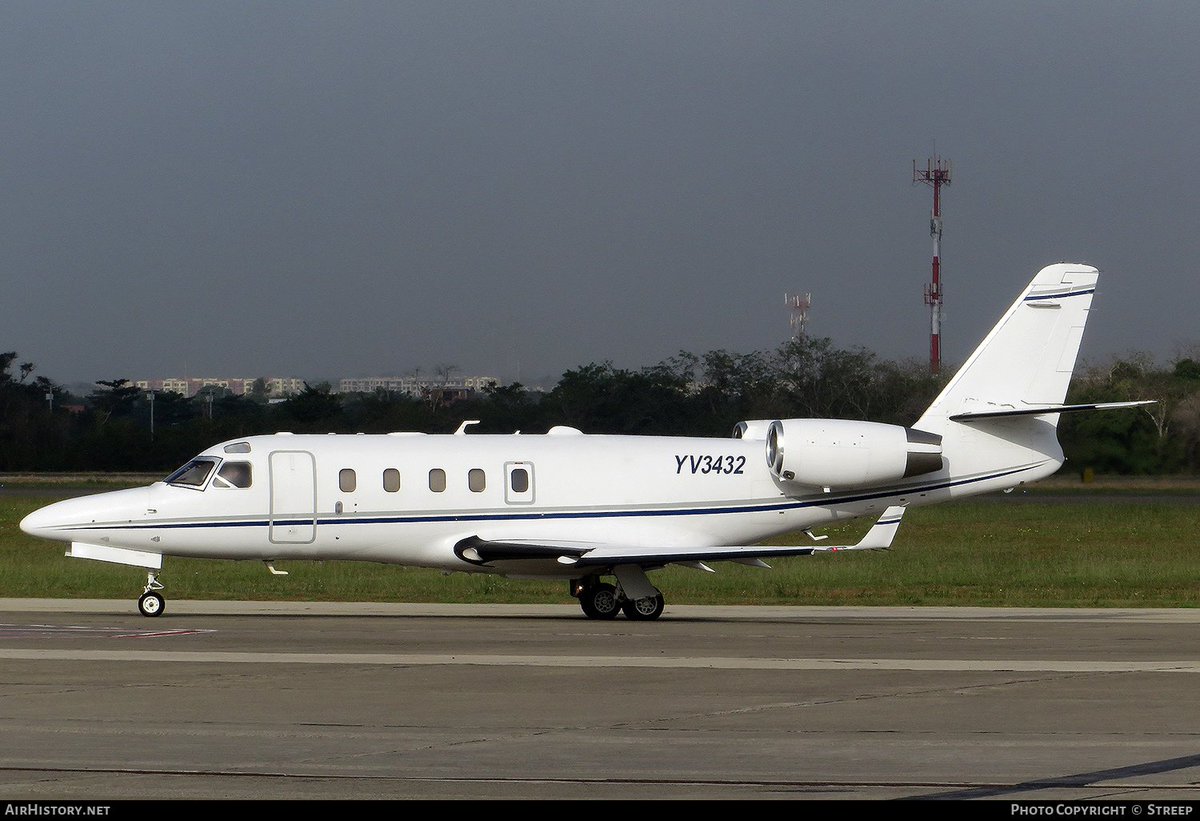 FlightWatcher tweet media