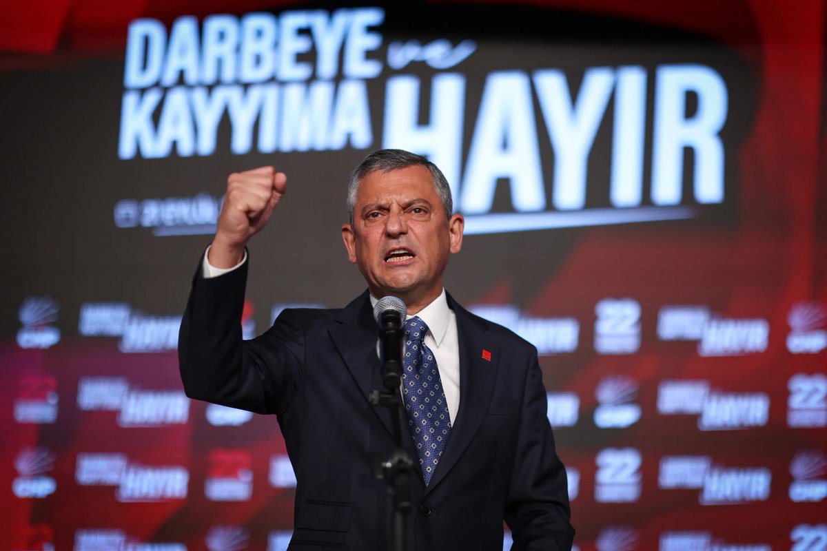 Berna Özgül tweet media