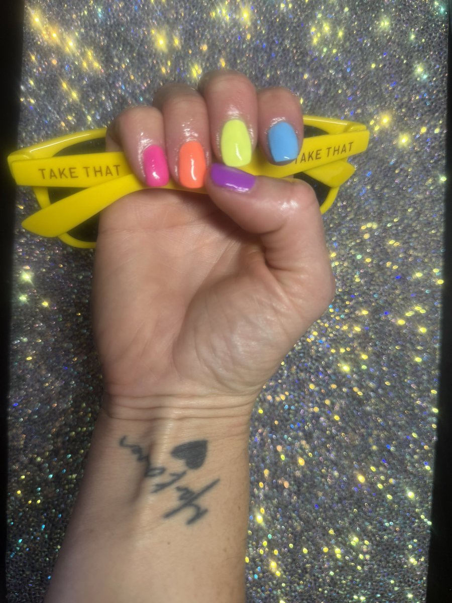 vickyhall86's tweet photo. @OfficialMarkO @GaryBarlow @takethat 
Did someone say #circuslive its gonna be a scorcher! 😎😎 https://t.co/8W1bxtL451