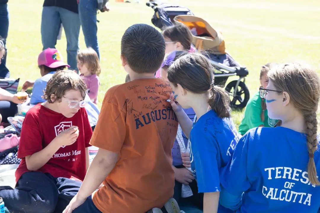 stmasb's tweet photo. STMA Field Day 2026! Fun competition, face painting, and house cheers - complete with a foam machine! A big Thank You to our sponsors: Bookkeeping Today, LLC,  Zach Spaulding (Health Markets Insurance), Andrew Weiss (Financial Advisor - KofC), and Hagerty. #GoGriffins https://t.co/9kaKDsLGMC