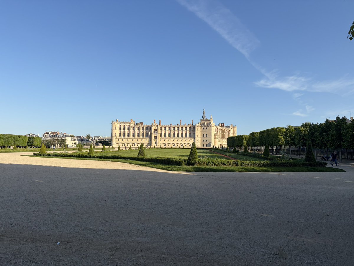 mathumenan's tweet photo. 🏰 #JeudiPhoto #Paris #France https://t.co/fNhsIMoxZS