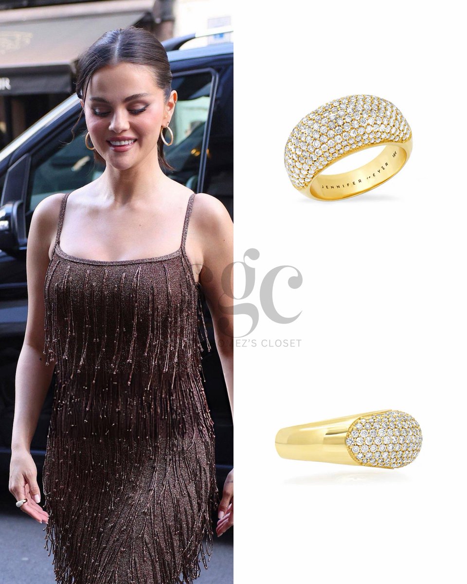 theselenacloset's tweet photo. Selena Gomez out and about in London | May 15, 2026
-
@SelenaGomez is wearing #CultGaia “Ola Dress” ($1,799), #GianvitoRossi stiletto pumps “($1,111) and #JenniferMeyer “Large Diamond Dome Ring” ($14,950)
-
Styled by Erin Walsh
Photos by Neil Mockford https://t.co/HezrSMEHs2