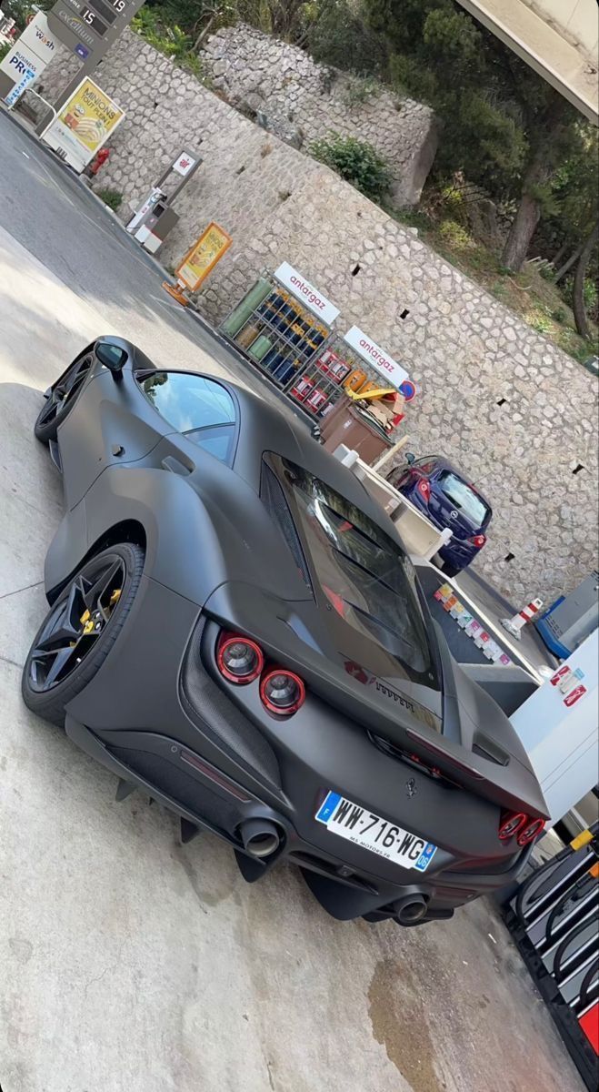 Car Porn tweet media