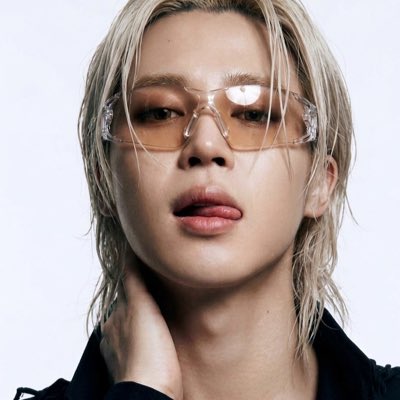 PenandPad_BTS's tweet photo. #NewProfilePic https://t.co/gXZxjXVm3U
