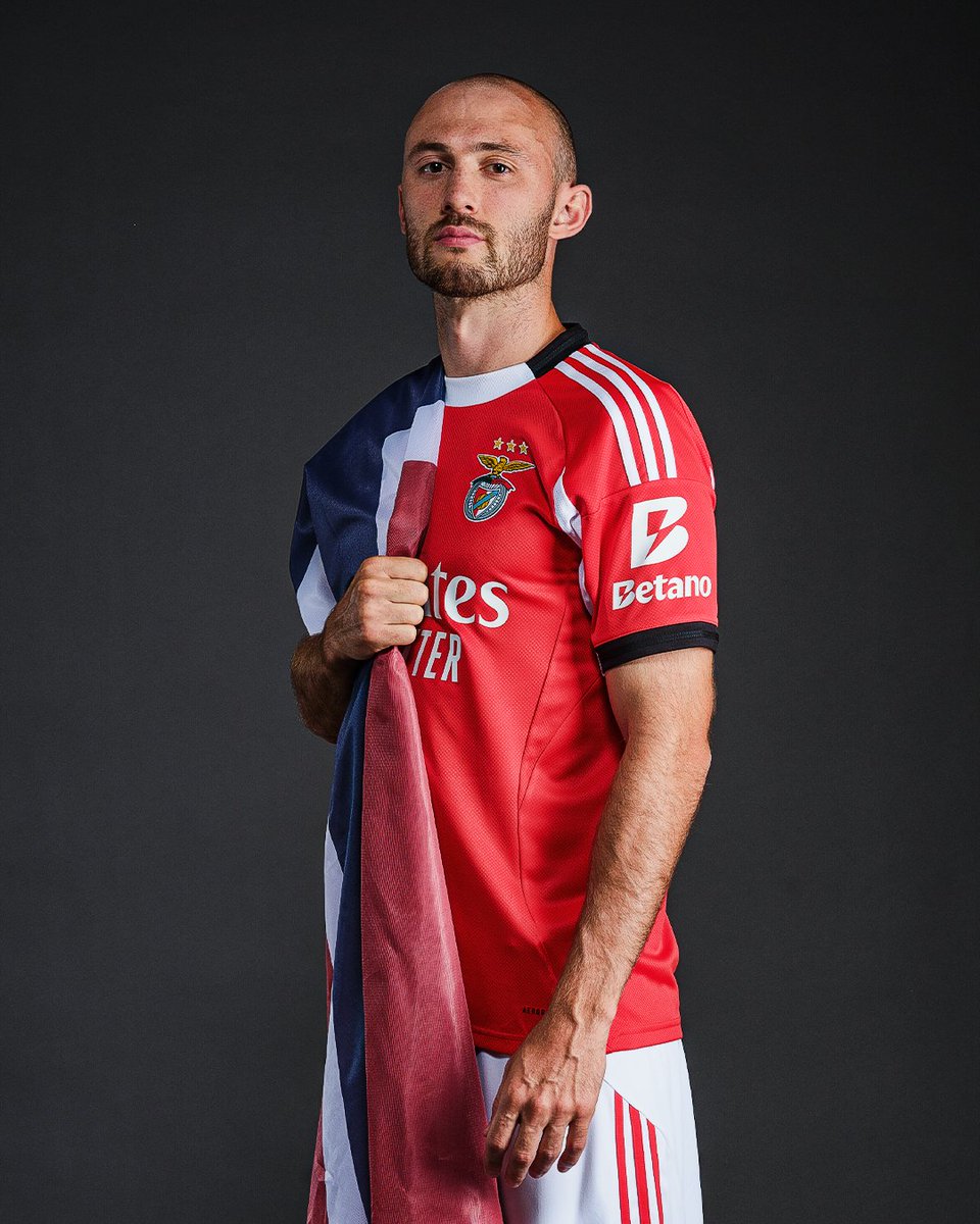 SL Benfica tweet media