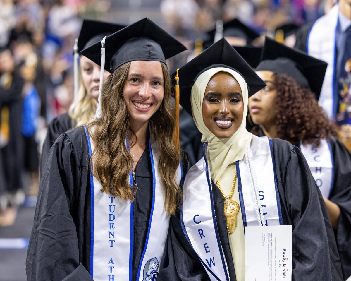 Drake University tweet media