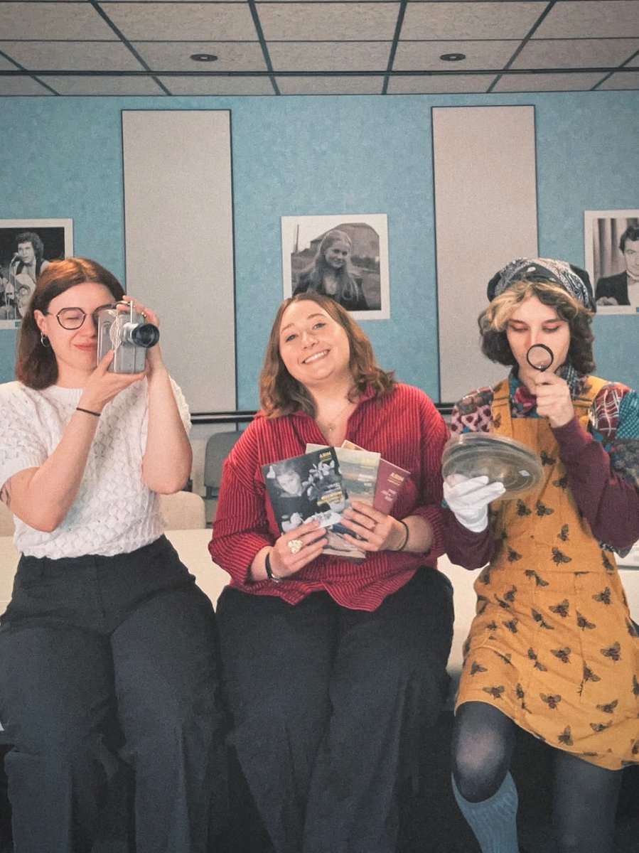 miralsace's tweet photo. 🎬 C'EST LA FIN ! 

Les missions de service civique de Camille, Célia et Willow à MIRA se terminent...
Plusieurs mois écoulés, des centaines de séquences visionnées, et beaucoup d'idées ! 

✨ Découvrez-en plus sur leur travail à la cinémathèque dans ce post. https://t.co/VXcdwNEoeE
