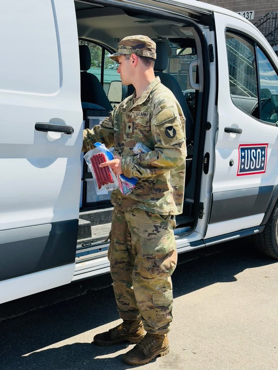 BTYRmn's tweet photo. @The_USO Minnesota and  BTYR visited @mncampripley on May 20 to deliver snacks, drinks, and jerky donated by Hunter’s Harvest and made for Minnesota service members. They stopped at the barracks and headed downrange to connect with and support soldiers who were training. https://t.co/6hfsQWvEAt