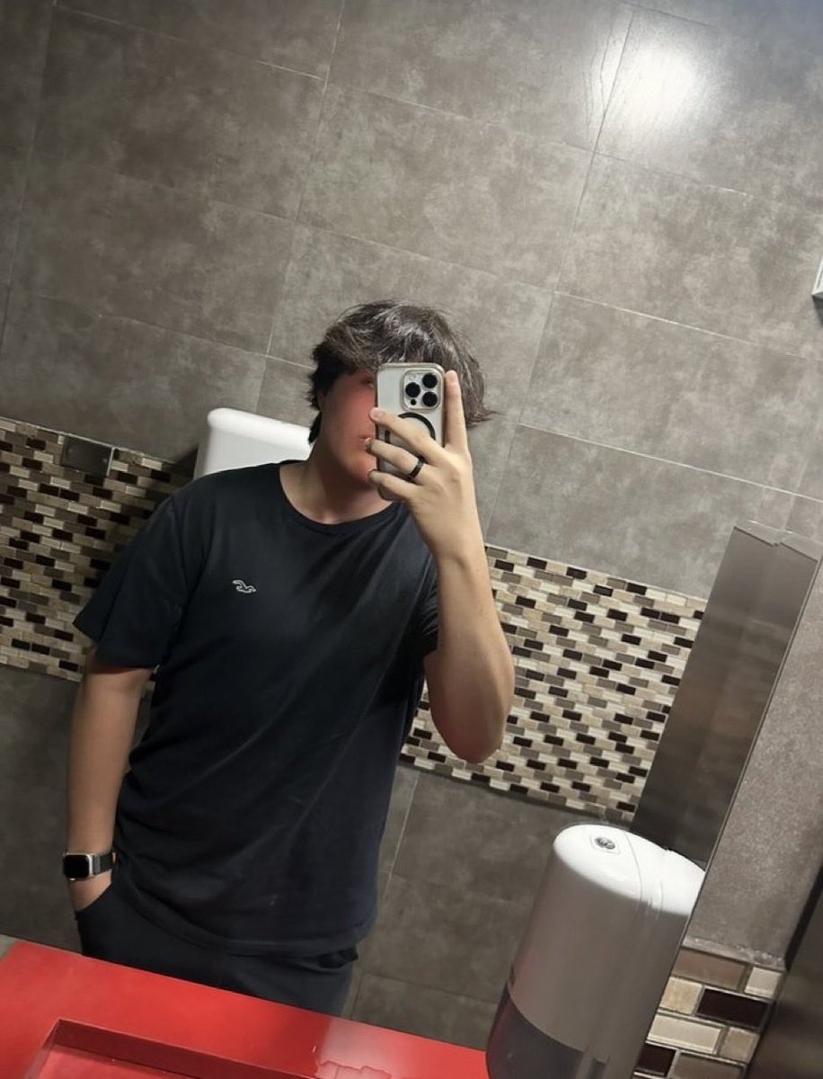 Asian Pablo tweet media