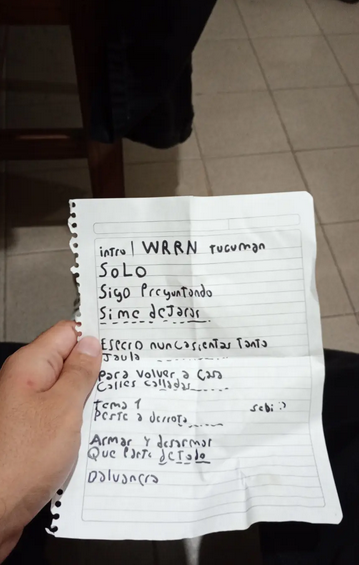 jmveintisiete's tweet photo. @wrrn_arg se los quiere, tremendo todo. https://t.co/nbCOjl0hdM