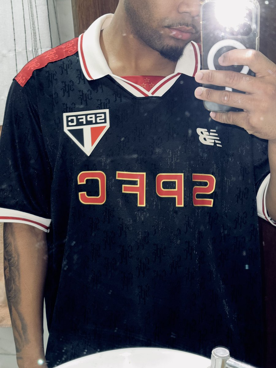 Jaoo2304's tweet photo. @danielperrone Essa camisa ficou perfeita https://t.co/RUffmbQBpO