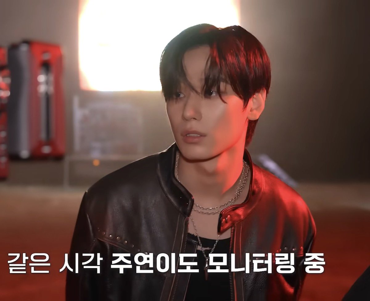 손 tweet media
