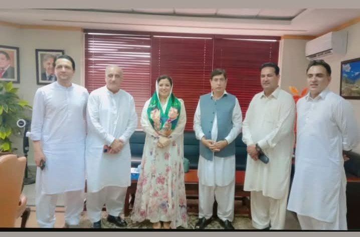 RafiToofan's tweet photo. صاحب میرے خیال سے ٹکٹ دا چکر ہے

@ShahzadShafi007 https://t.co/CpYkN7nRxn