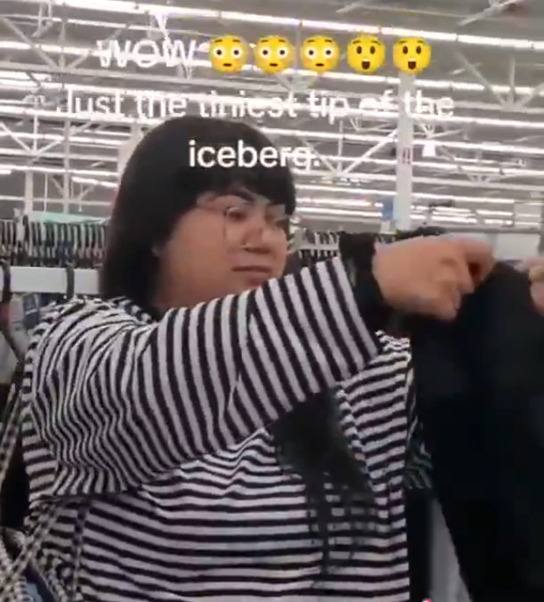 PatrioticTShirt's tweet photo. @RL9631 Where's the Meme army at?  Make her famous! https://t.co/pQDGFXC5yq