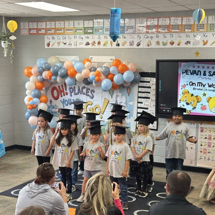 BCPSD_Wildcats's tweet photo. 🎓Kindergarten Graduation happened today! 🎓 

These students have worked hard &amp; grown so much! Mrs. Robinson &amp; Miss Joscette helped them celebrate in big way. 

🐾 Congratulations, Kindergartners! 🐾 https://t.co/n0kRYHisM4