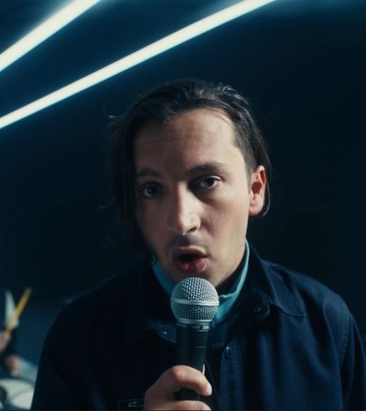 |-/prizilª/👽 tweet media