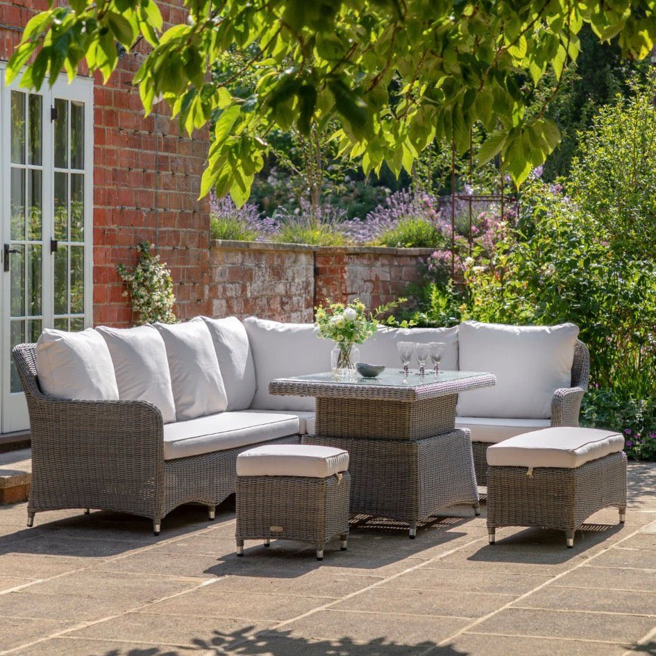 DuckBarn's tweet photo. Lounge in your garden with Duck Barn. ☀️ 

Looking to lounge in the sun for a while? Our range of sun loungers come dinning area are available in a selection of designs whether it’s just to catch some sun or entertaining with family &amp; friends. 

https://t.co/5nSUa8CyWY https://t.co/kprx17VlHZ