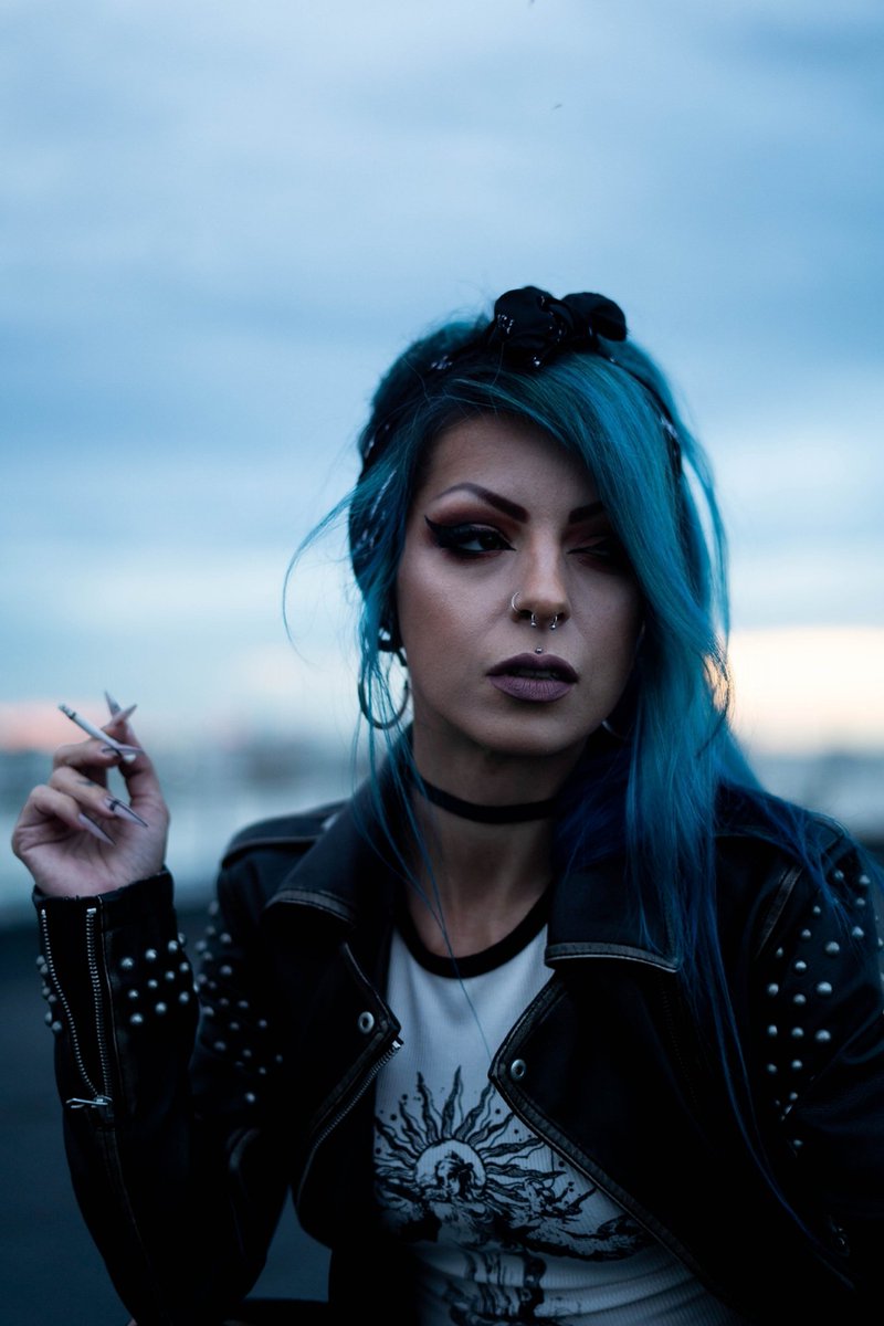 Pixie After Dark tweet media