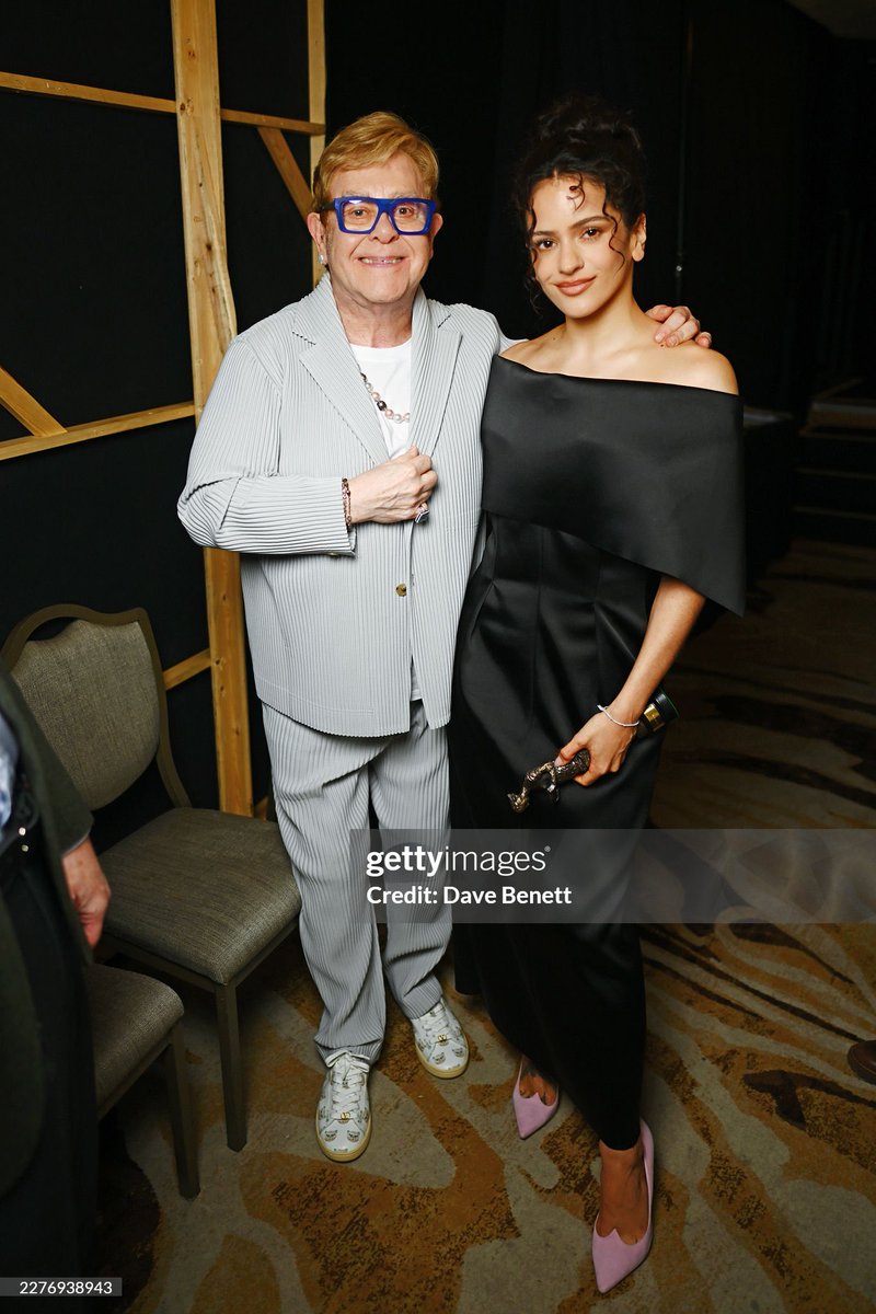 RosaliaInfo_ES's tweet photo. ROSALÍA y Elton John en los Ivor Novello Awards 2026 en Londres. https://t.co/IayqkSQC7z