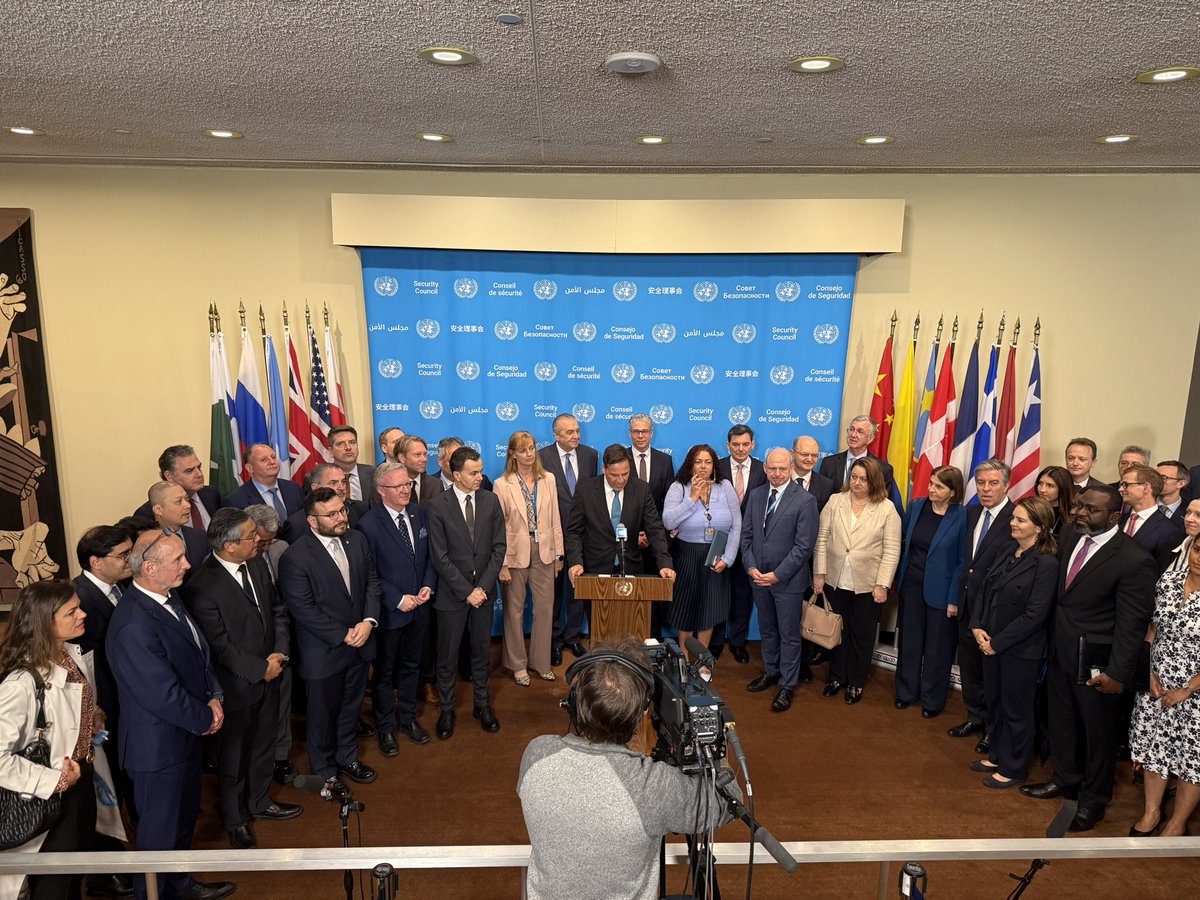 España en la ONU tweet media