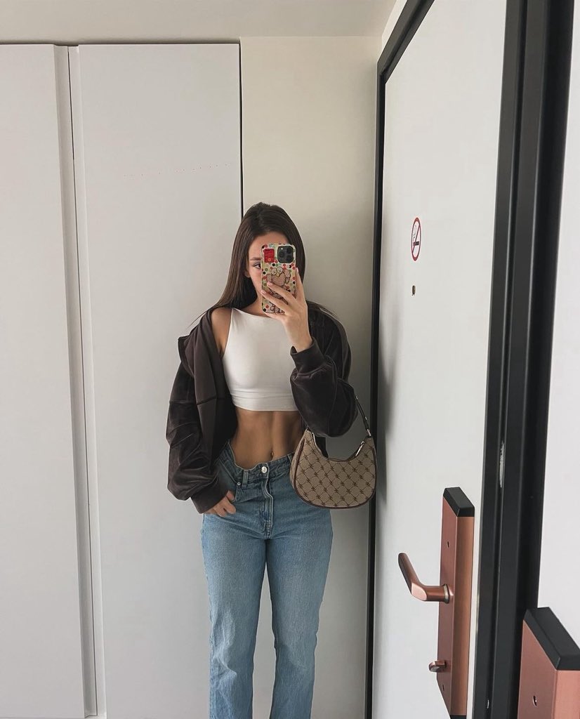 KittyMuv96711's tweet photo. Today outfit https://t.co/LkheFMdFf2