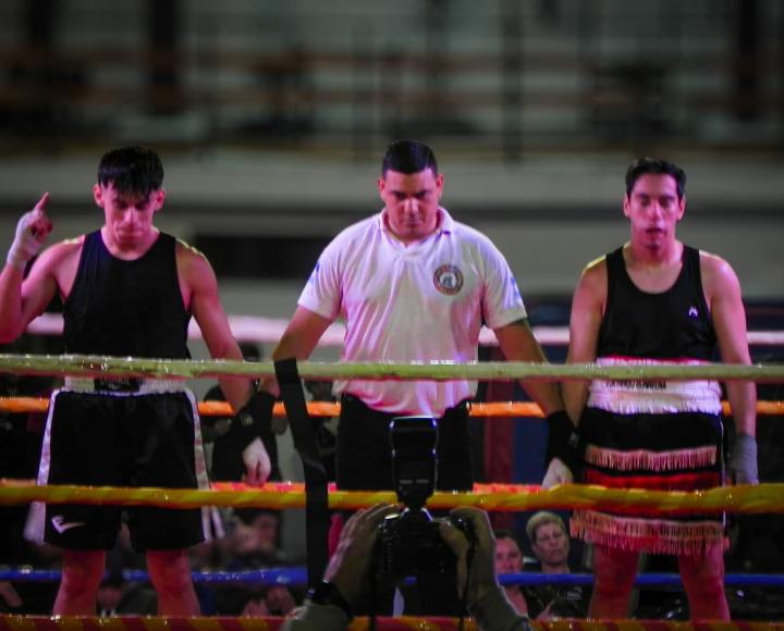 Boxeoproduccion's tweet photo. Sábado 16 de Mayo -22 hs.
Club Sportivo Patria.
Título Provincial Femenino Amateur WPC (World Pugilism Commission).
#box #boxeo #boxing #boxeoproducciones #asociacionformoseñadetecnicosdeboxeo https://t.co/RFmUrE5ZkK
