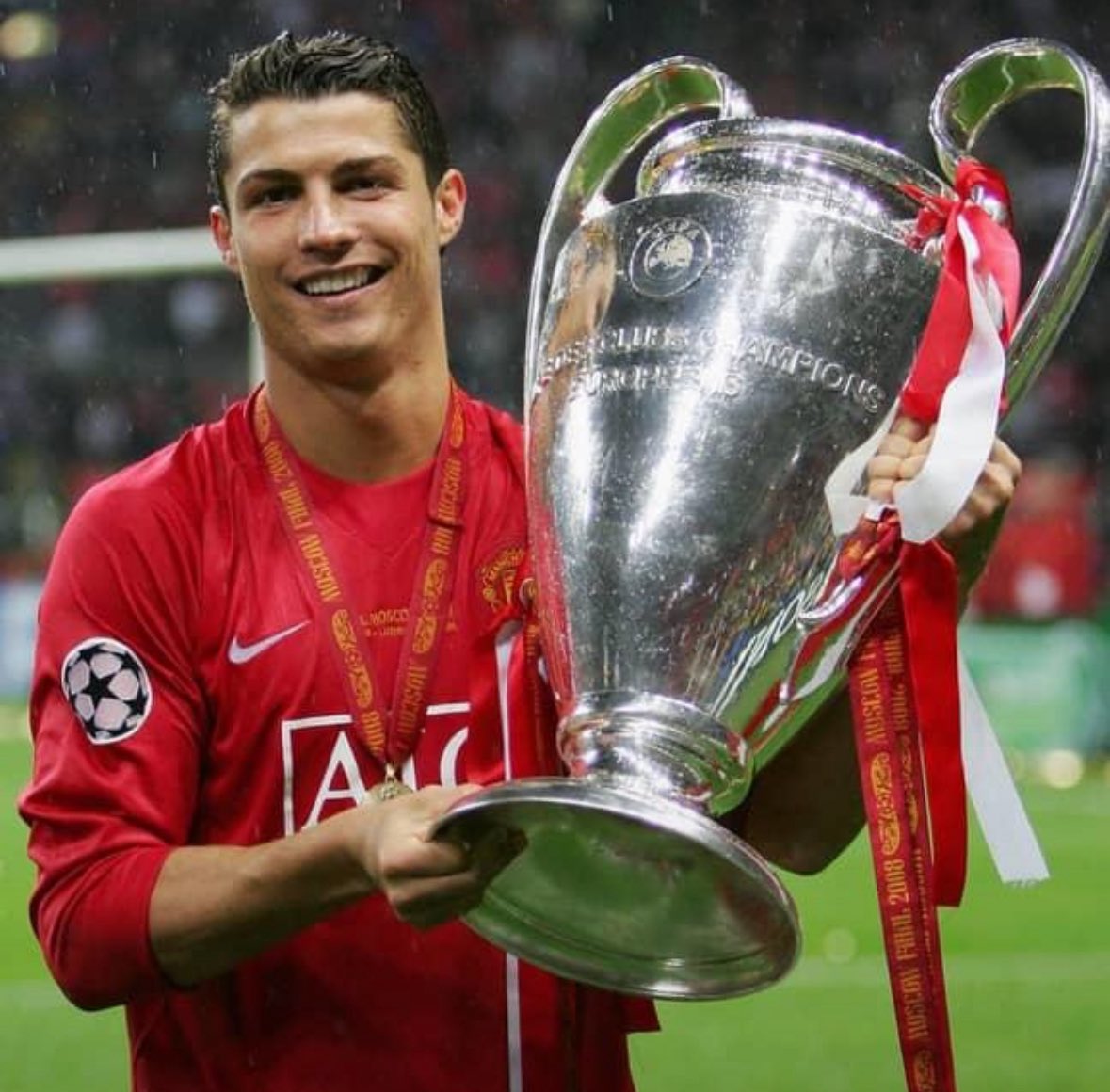 Otp_only's tweet photo. 🚨🚨| NEW: 18 years ago today, Cristiano Ronaldo won the first Champions League trophy of his career.

Now, on the exact same date 18 years later, he’s won his first Saudi Pro League title with Al Nassr.

HISTORY REPEATS ITSELF!!
THE GREATEST OF ALL TIME!! 🐐 https://t.co/KiktZ9PA7T
