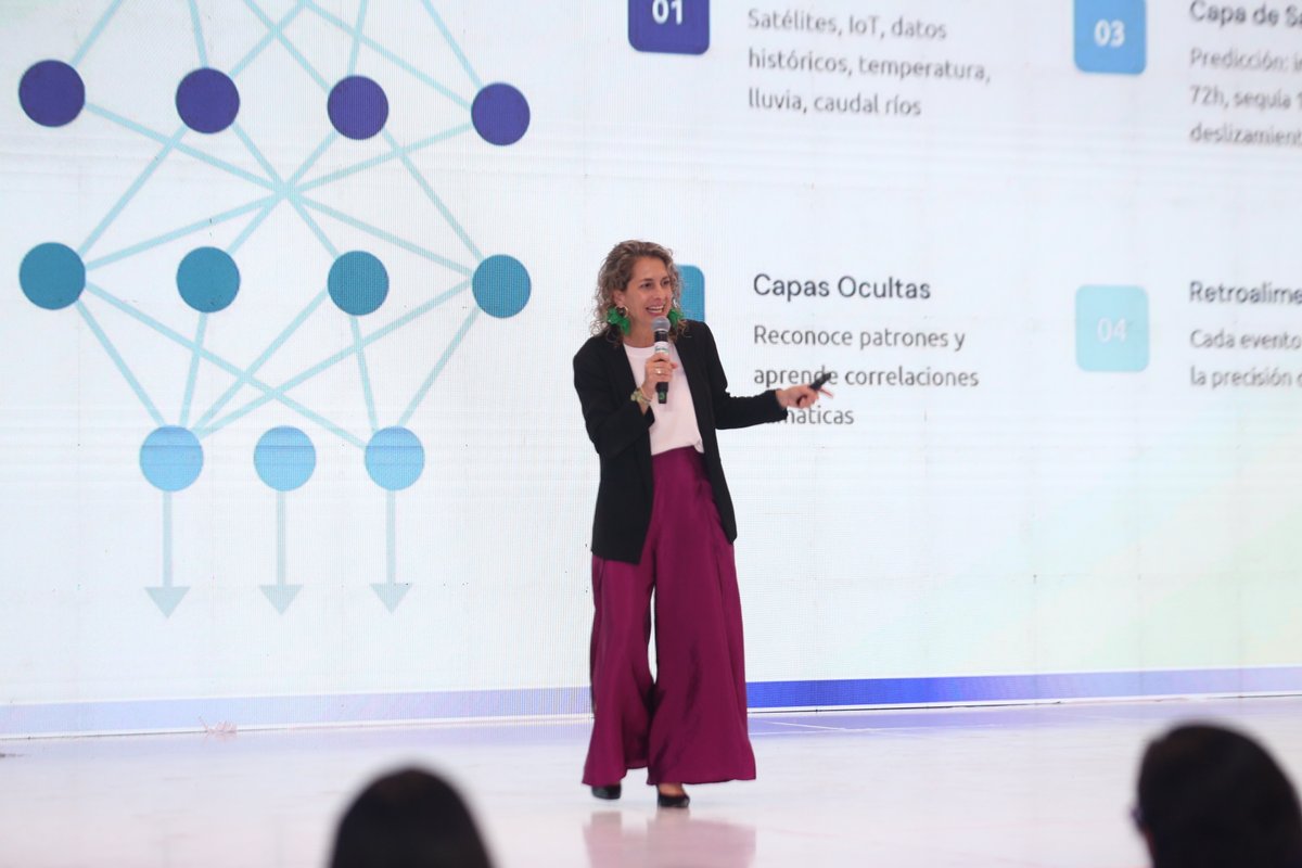 FUNDAHRSE_'s tweet photo. 🌱🤖 Conferencia: IA aplicada a la gestión de riesgos y su vinculación con la sostenibilidad

En la Semana de la Sostenibilidad 2026, María Arribas, Directora General de QALEON, comparte cómo la inteligencia artificial puede fortalecer la gestión de riesgos y apoyar estrategias de sostenibilidad empresarial. 💡🌎

#SemanaSostenibilidad2026