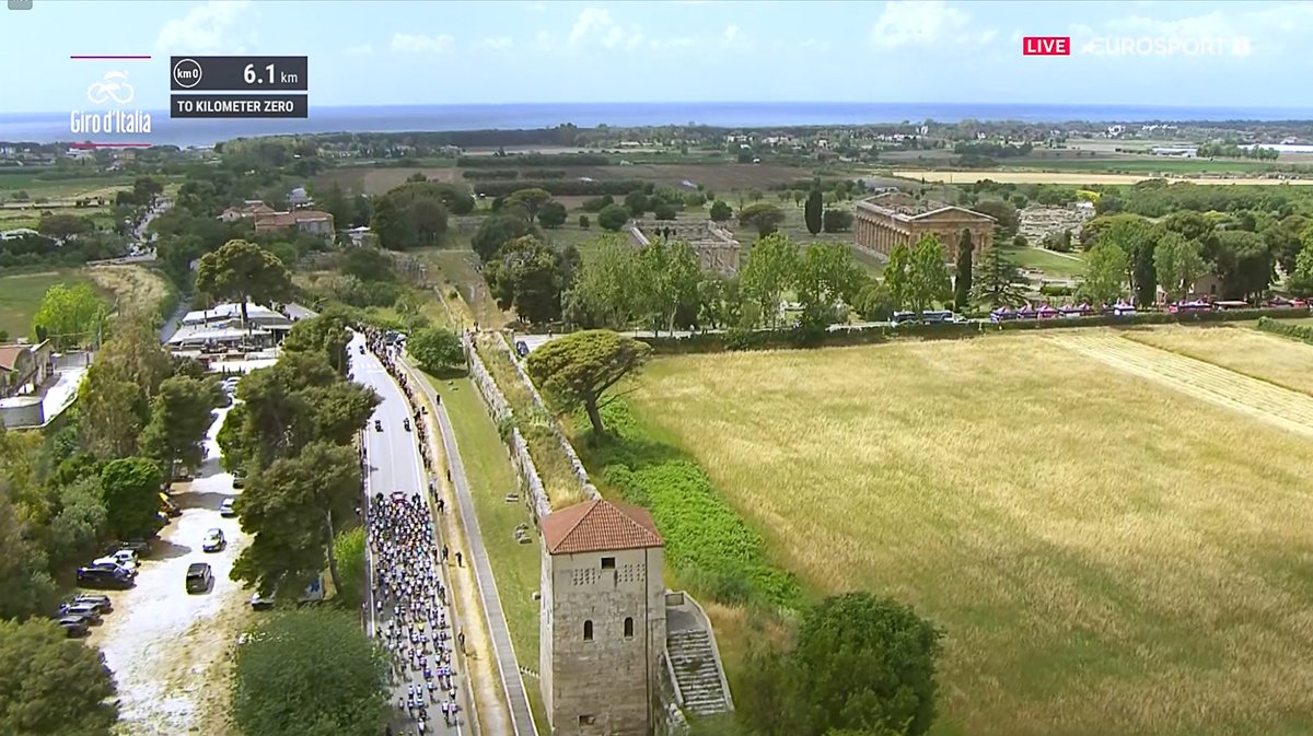 323K13L's tweet photo. Giro d’Italia 2026 — Stage 6 🇮🇹
Paestum → Napoli
moments of beauty &amp; chaos

 #GirodItaliaᴿᴾ https://t.co/dRsZCzIXRR