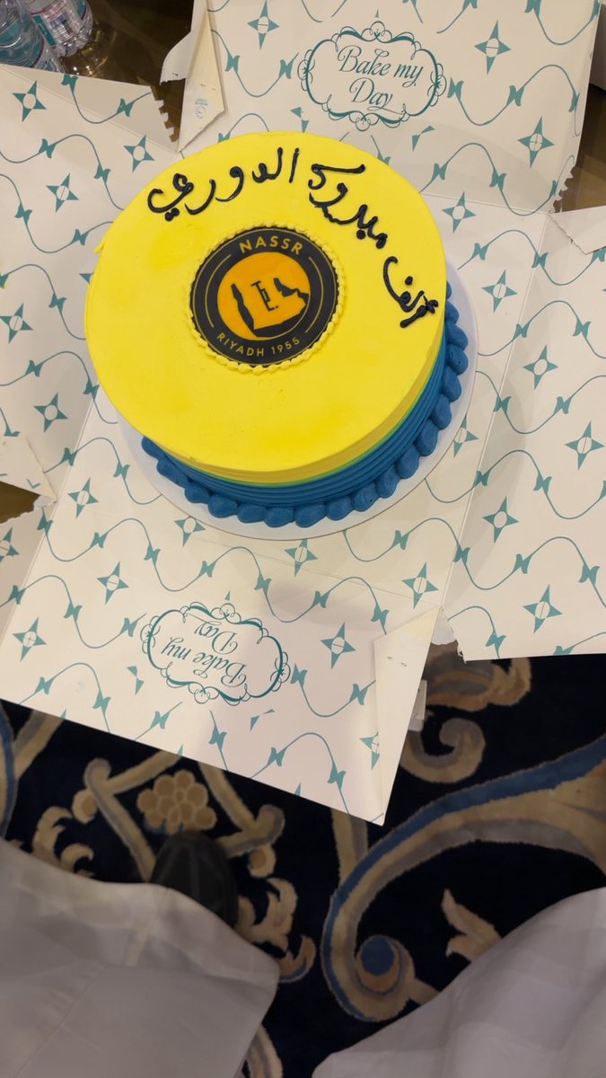 bindahman11's tweet photo. حين تشرق الشمس يتلاشى الهلال..💛💪🏻 https://t.co/oKXmfYohNF