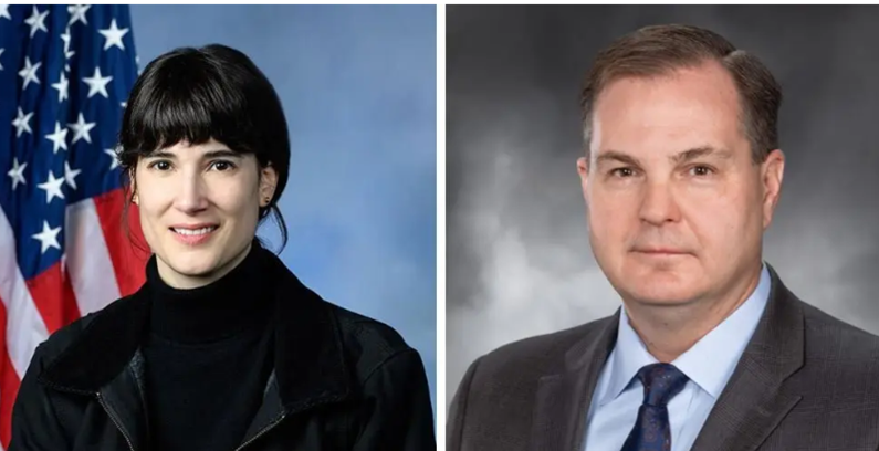 thehoffather's tweet photo. DEVELOPING: Inside Elections just moved the WA-03 race between Marie Gluesenkamp Perez & John Braun from "Tilt D" to "Toss Up" 

Polls have Braun leading by 7% with room to grow. Perez is underwater with voters at -30% net image & 50% unfavorable rating

81% of her contributions came from outside WA