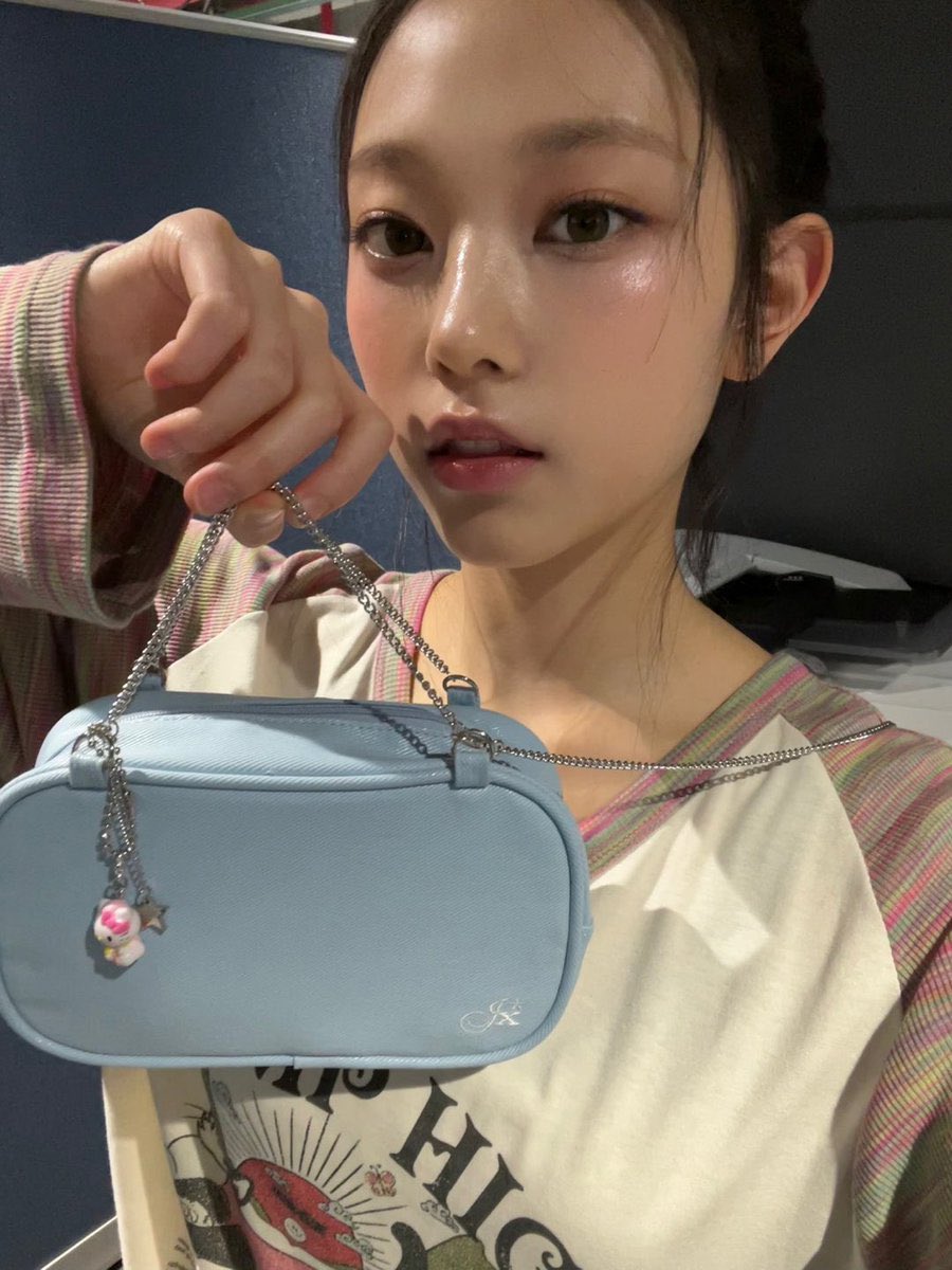 순간의 강해린🐱 tweet media