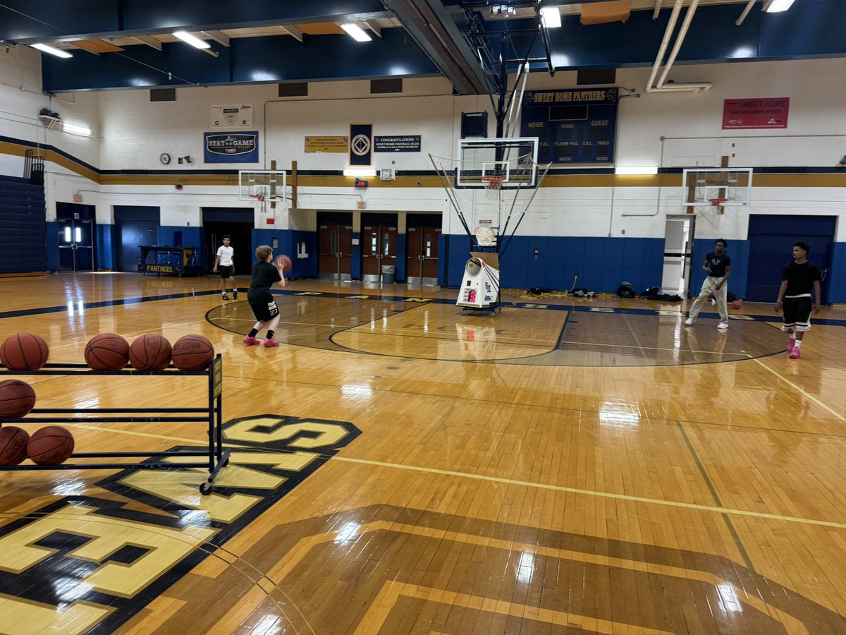 SweetHomeHoops's tweet photo. 🧪 🥼 
#FASTPD https://t.co/Q7r0MSVNt0