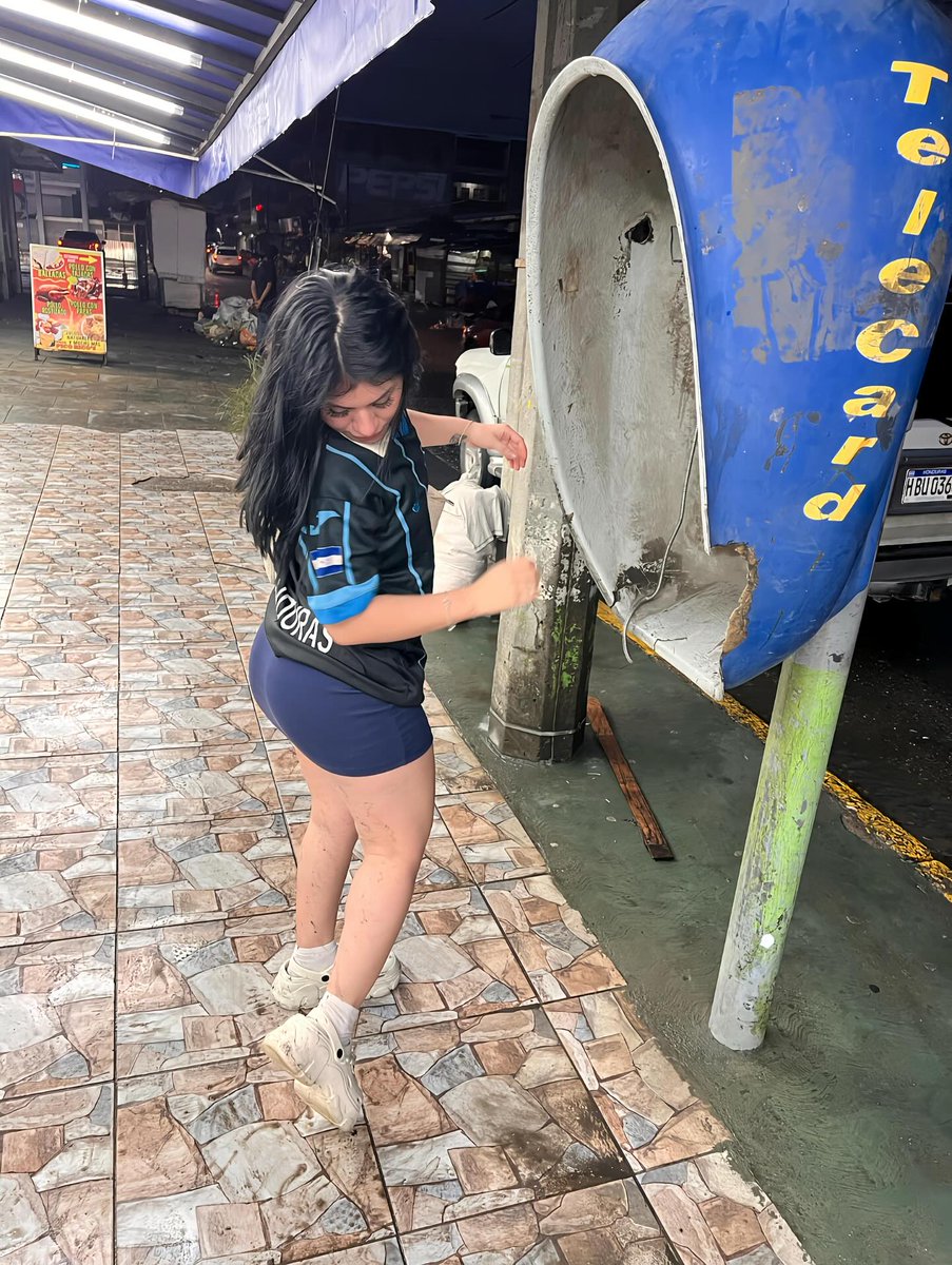 Victoria tweet media