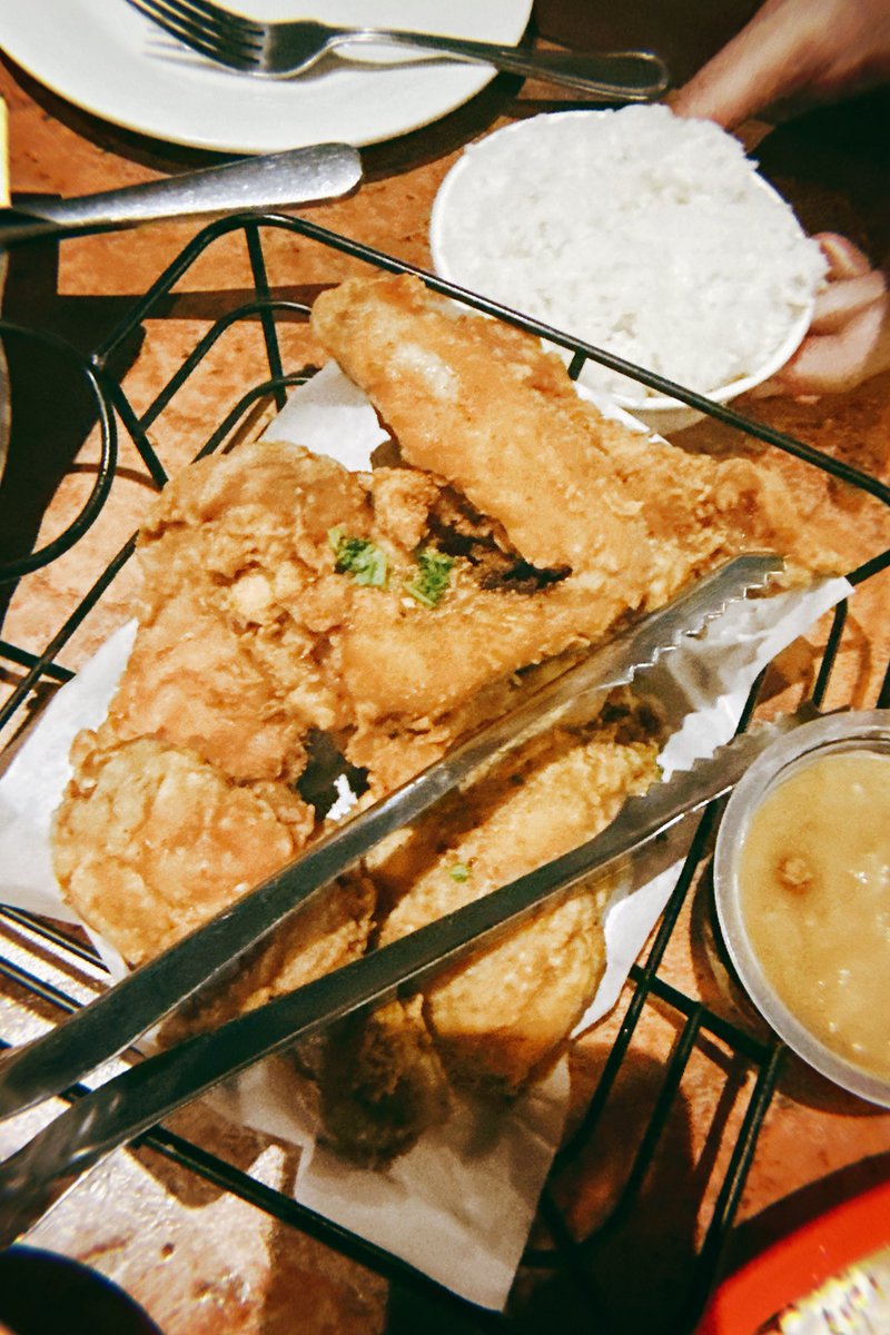 thedeadsquid's tweet photo. 🐉🍗 https://t.co/vzqVYzuRGD
