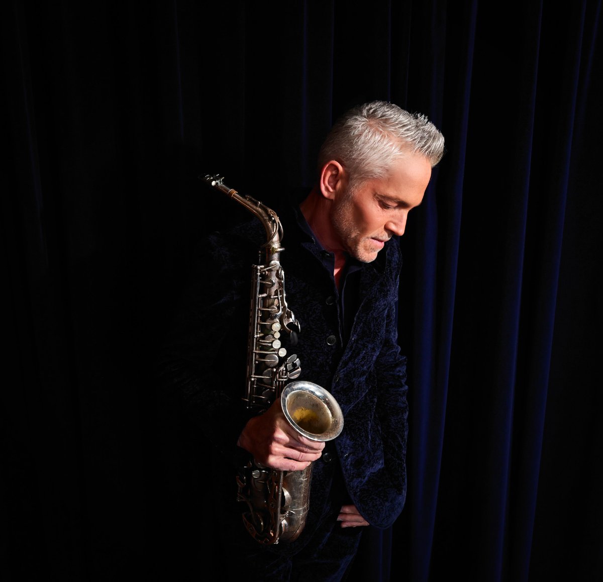 DaveKozMusic's tweet photo. The records. The turntable. The room you play them in. My listening lounge collection is live, with the vinyl, hi-fi gear, and small details I lean on for the right space to enjoy music. Link in bio. Happy listening! DK.

#DaveKoz #SmoothJazz #SaxLife #JazzMusic #Saxophone #VinylRecords #VinylCommunity #NowSpinning #HiFiAudio #TurntableSetup #RecordCollection #AnalogSound #ListeningRoom #VinylLovers #MusicLovers