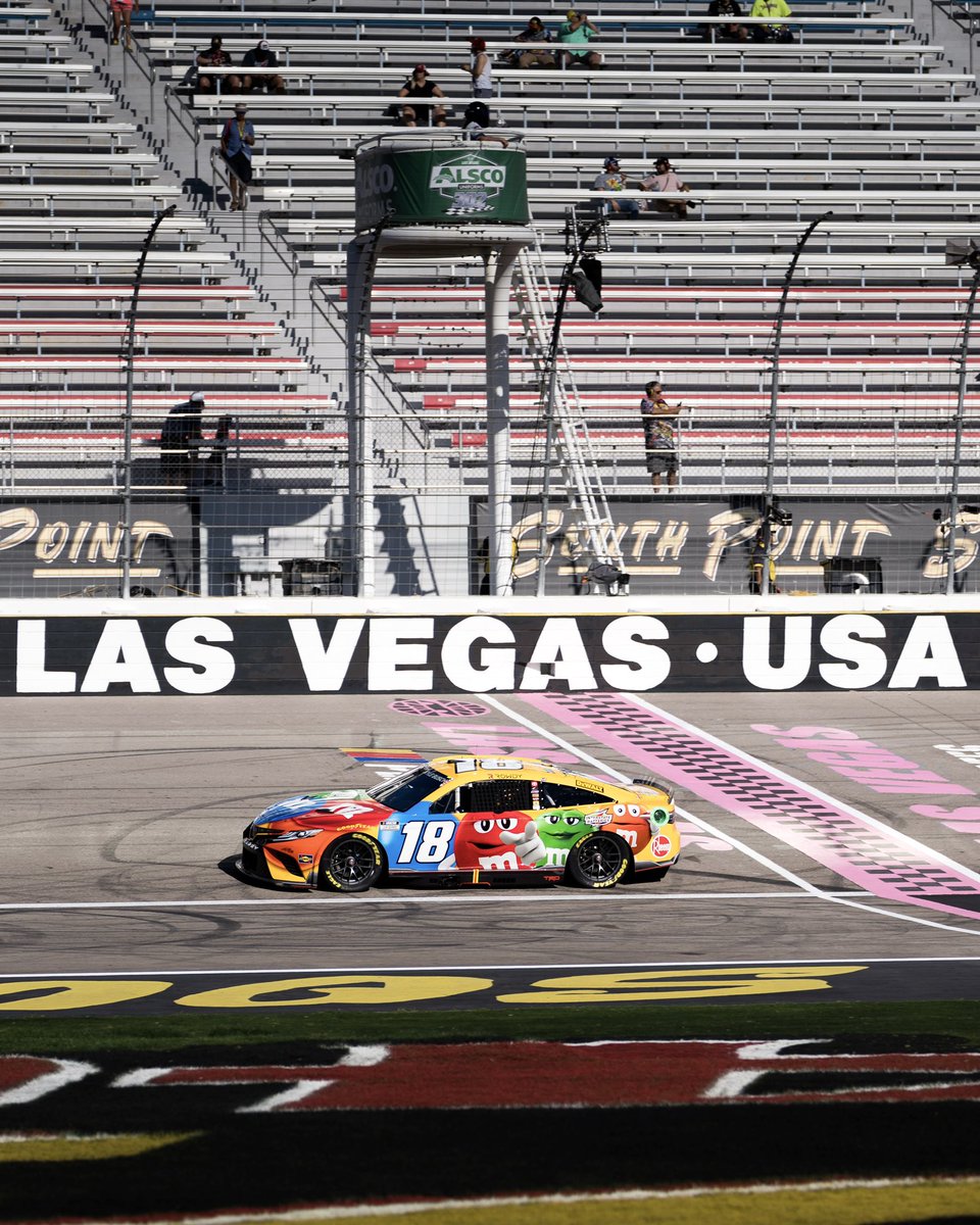 Las Vegas Locally 🌴 tweet media