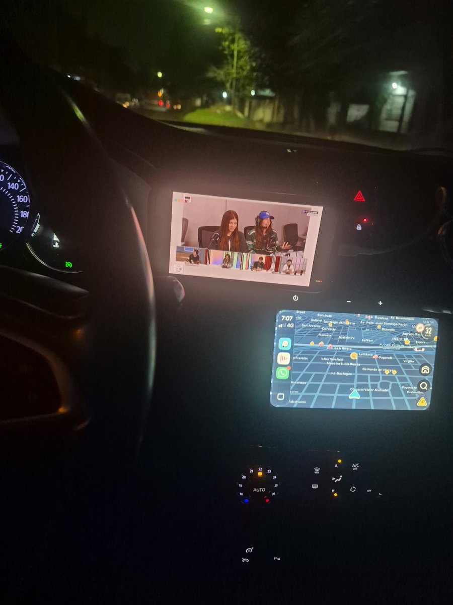 nachofesto's tweet photo. #losnotalentos desde el auto.... https://t.co/gDxr6g5WOe