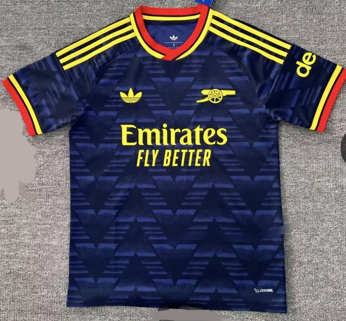TonyTracey's tweet photo. Is this the new 26/27 away shirt can anyone confirm?? #arsenal #afc #jersey https://t.co/ap860OgRoB