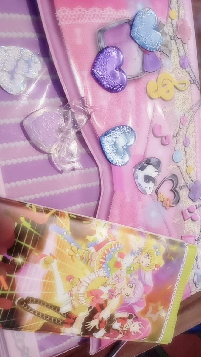 re1_50c's tweet photo. 私の大切な｢平成｣

だーいすきなプリティーシリーズのグッズ❣️
ママにお小遣い貰っては毎日ゲームしてました🫶キラキラして可愛くて、私の小さい頃を彩ってくれた素敵な作品達です！舞台に立ちたいって思いもここから始まったかも…？

RP＆❤お待ちしてます❣️
 #rikaちゃんコレクション
 #SNS審査 https://t.co/fkbZMmjjwU