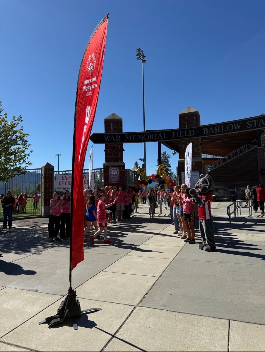 SOID's tweet photo. What a spectacular day today in Sandpoint for Lake Pend Oreille School District’s Field Day!  Four schools came together; had fun competing and spread the importance of inclusion. Couldn’t have asked for a more gorgeous day too! ☀️ https://t.co/QZkbsLTuQ9