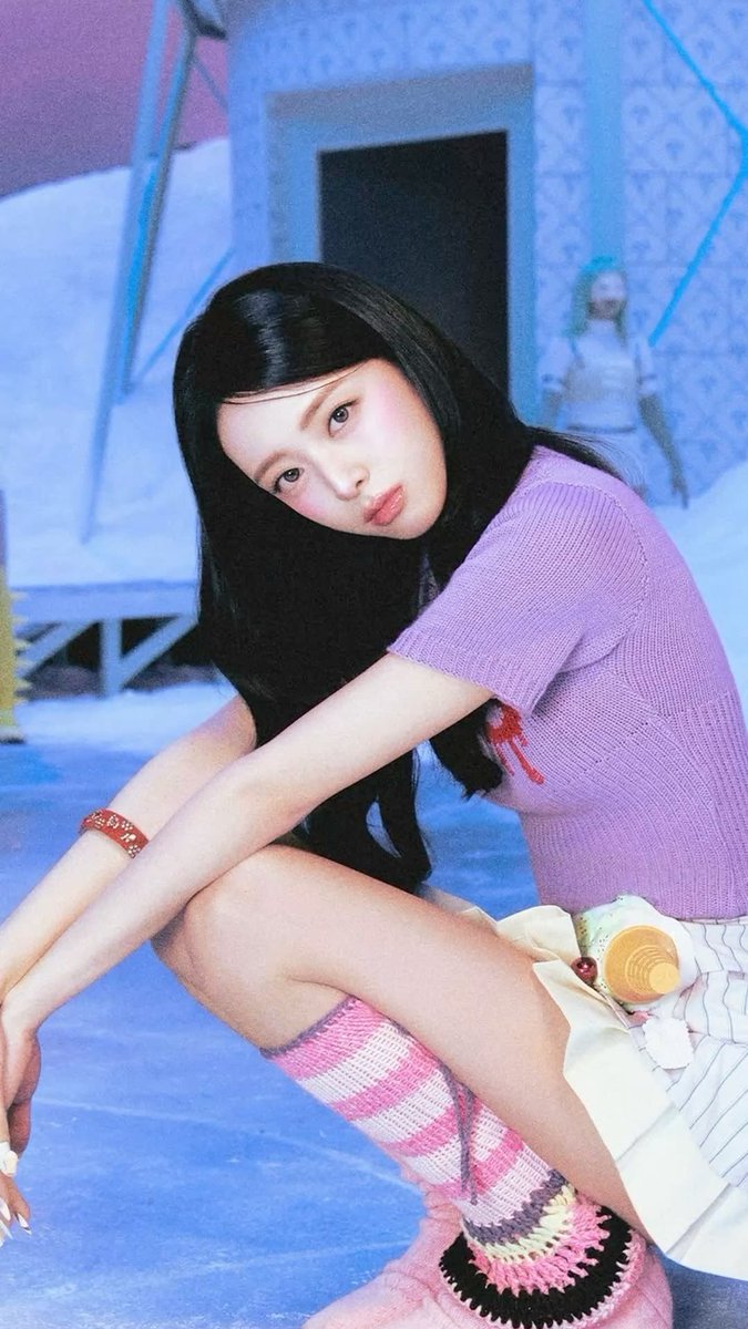 ITZY BASE tweet media