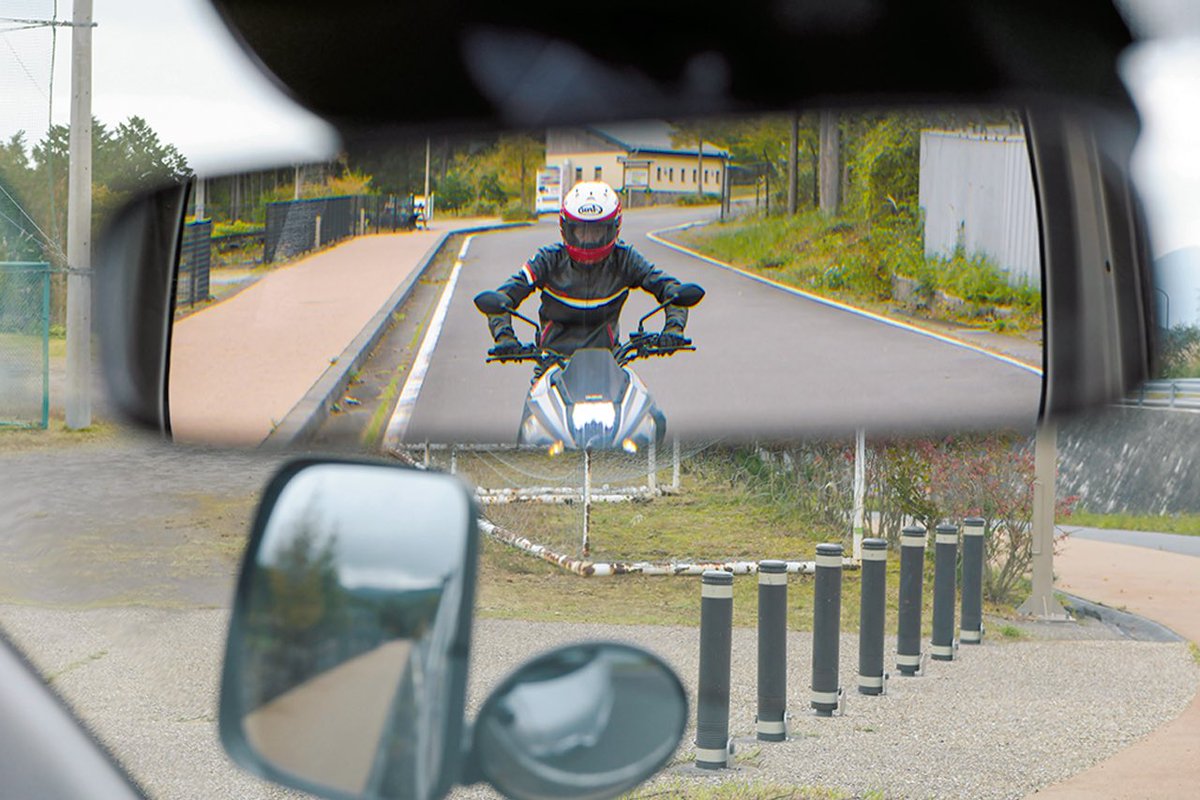 Accela@バイク記事紹介 tweet media
