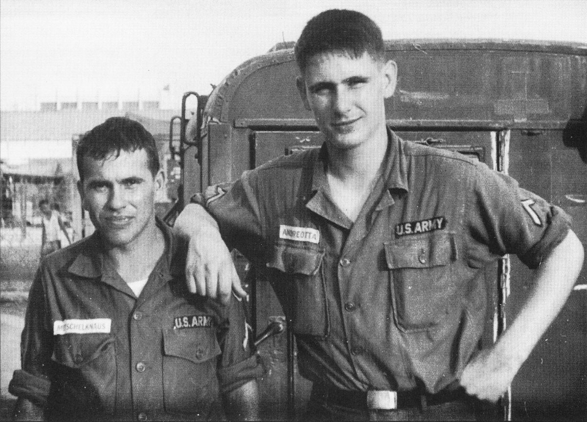 PublishingLA's tweet photo. Freedom isn't free. This #MemorialDay, we honor the fallen soldiers who made the ultimate sacrifice.

Discover the real history behind the uniform in our military book collection.

📚 Find your next read: https://t.co/8LleW7d6xn

#HonorTheFallen #MilitaryHistory 
#Bookstagram https://t.co/SvjelRLqim