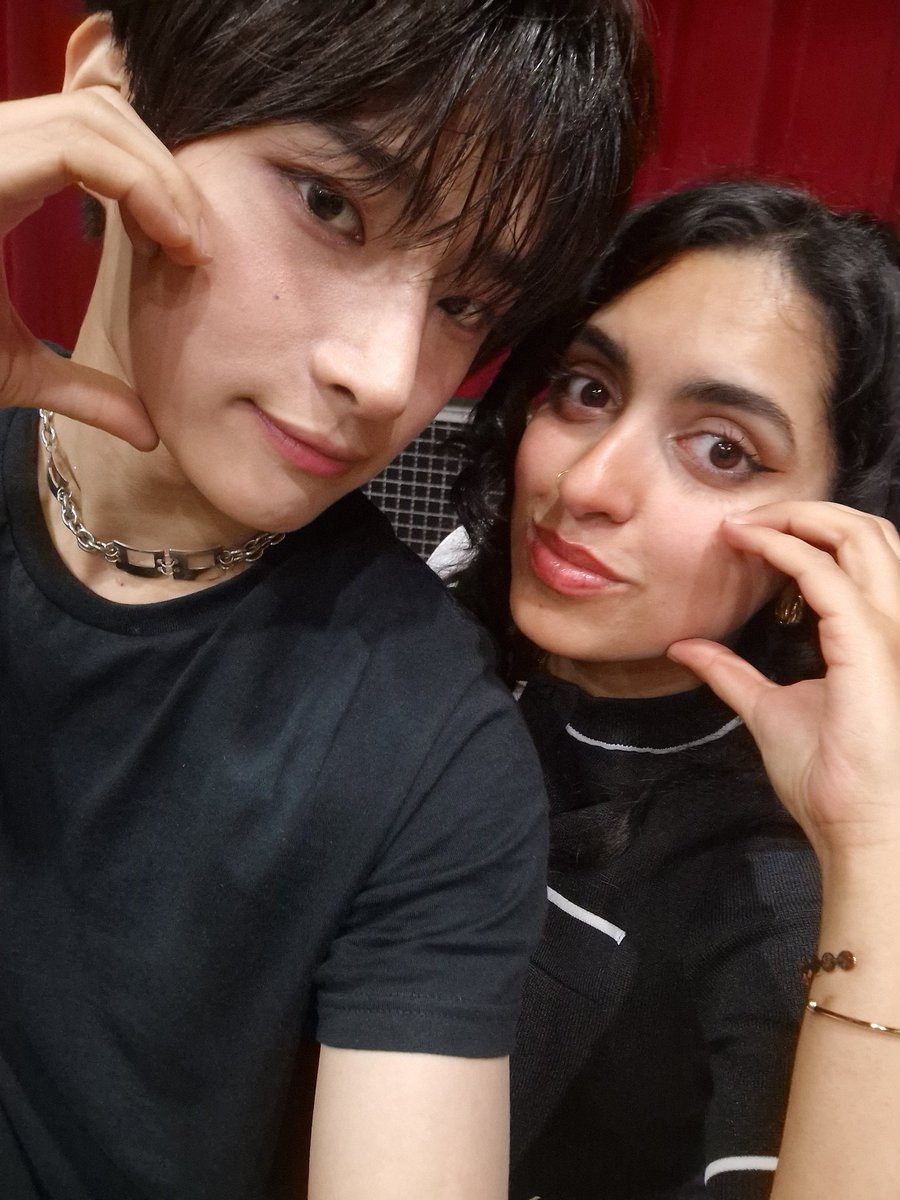 binniesbutterfl's tweet photo. yedam full circle moment 🥹💌🤍 #onepact #onepacttour #onepactinbochum #outshinetour https://t.co/w4FWYXM24i