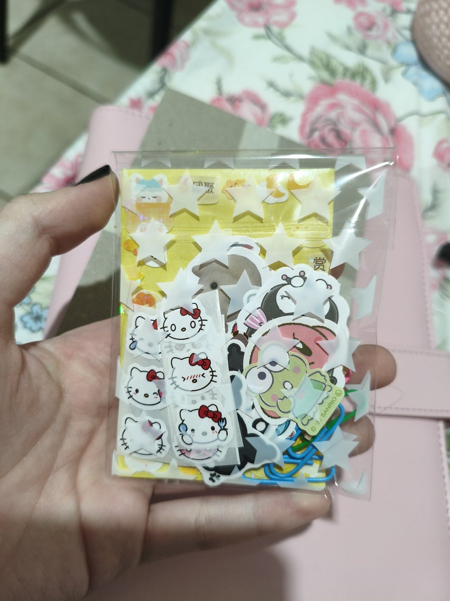 ୨ ❤︎ ୧ tweet media