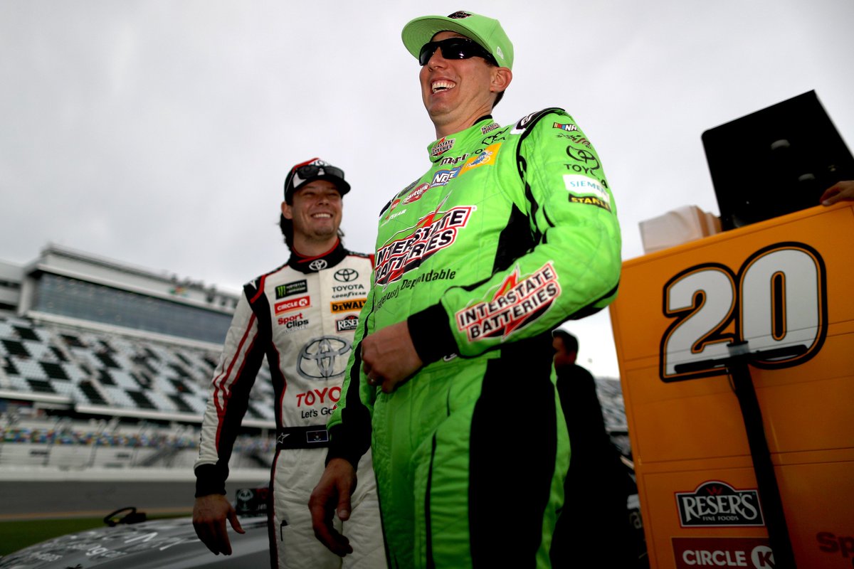 Erik Jones tweet media