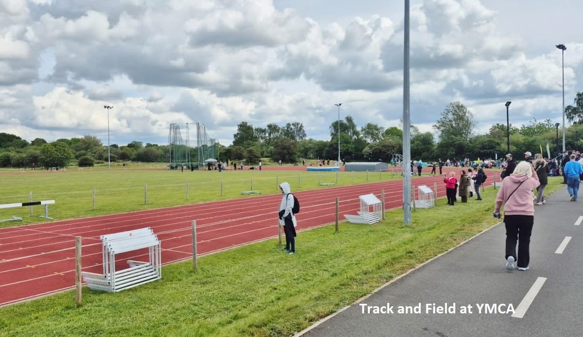 newarkfirstaid's tweet photo. Final events for Sunday, rounding off a busy 4 days, our teams covered Calverton Village Fete, YMCA Athletics. We’re very greatful to all of our volunteers who give their time to the organisation and their communities. https://t.co/KP3Gjl6XO0