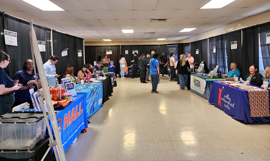 parentcenterSHS's tweet photo. Shafter Job Fest 2026. 💚📝 https://t.co/N5SMYBpiER
