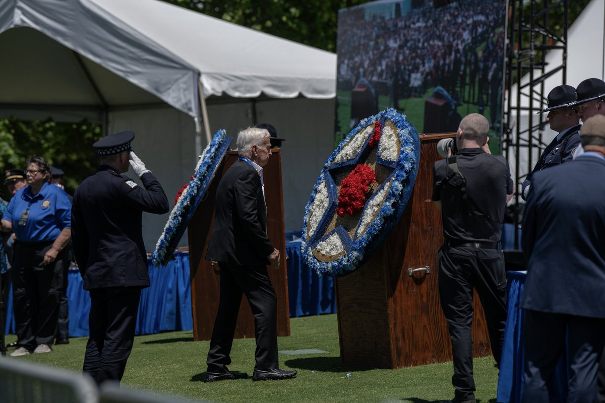 Chicago Police tweet media
